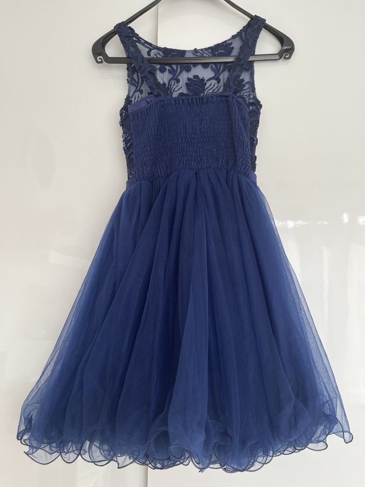 Chabrowa sukienka tiulowa damska Dioa Fashion r.S/M