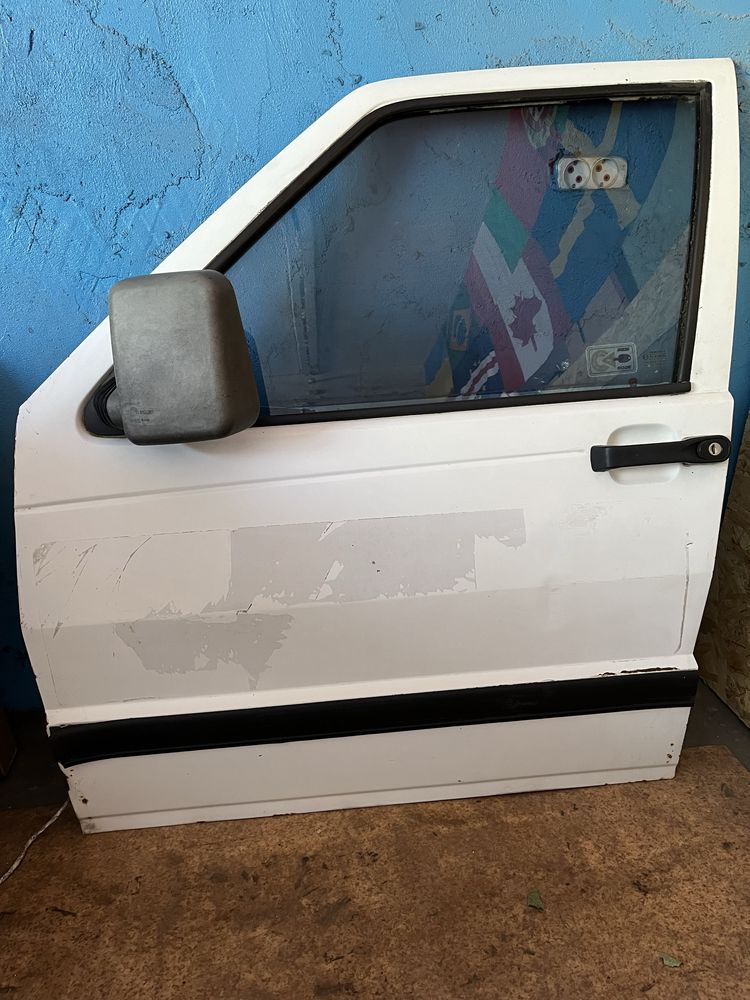 продам на Fiat Fiorino Фіат Фіорино двері задні бокові б/у