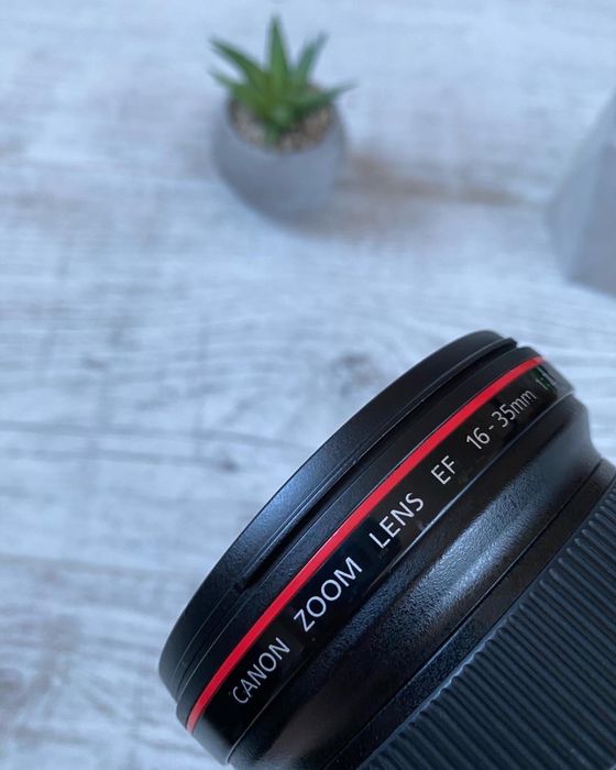 Canon EF 16-35mm f/2.8L II USM