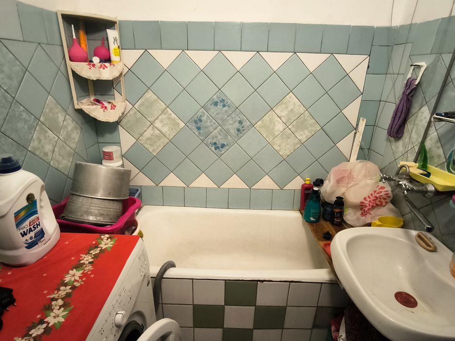 Продам 3 Грушевського