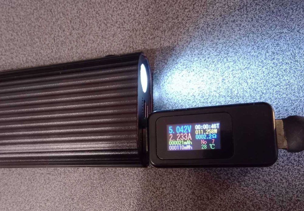 Корпуса для повербанков без сварки под АКБ 18650 и 21700 с фонариком