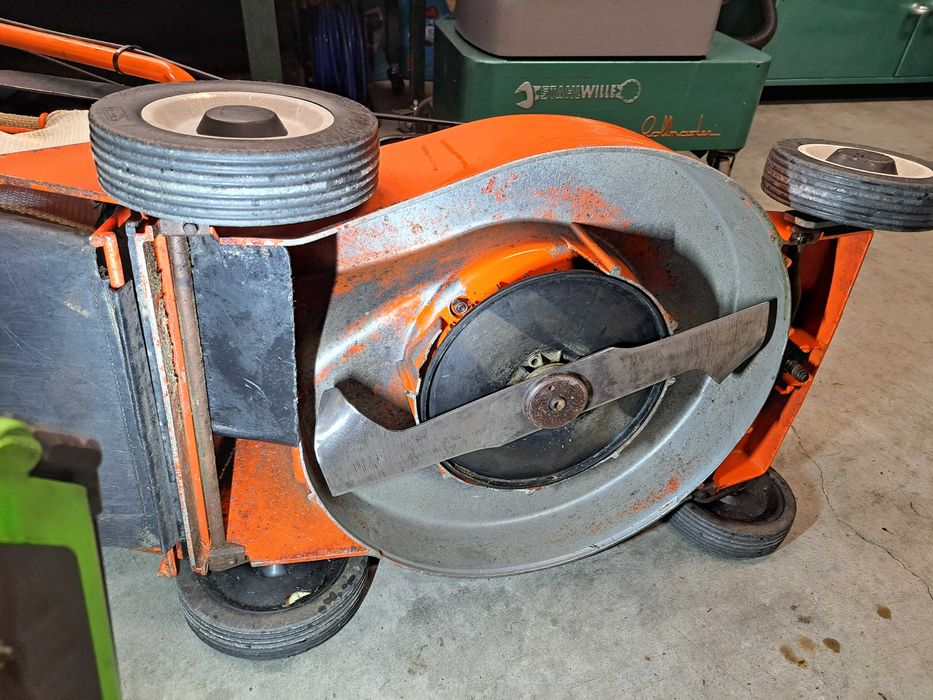 Kultowa kosiarka Sabo 43  Briggs & Stratton alu  stara i solidna