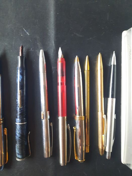 lote 14 canetas antigas algumas tinta permanente
