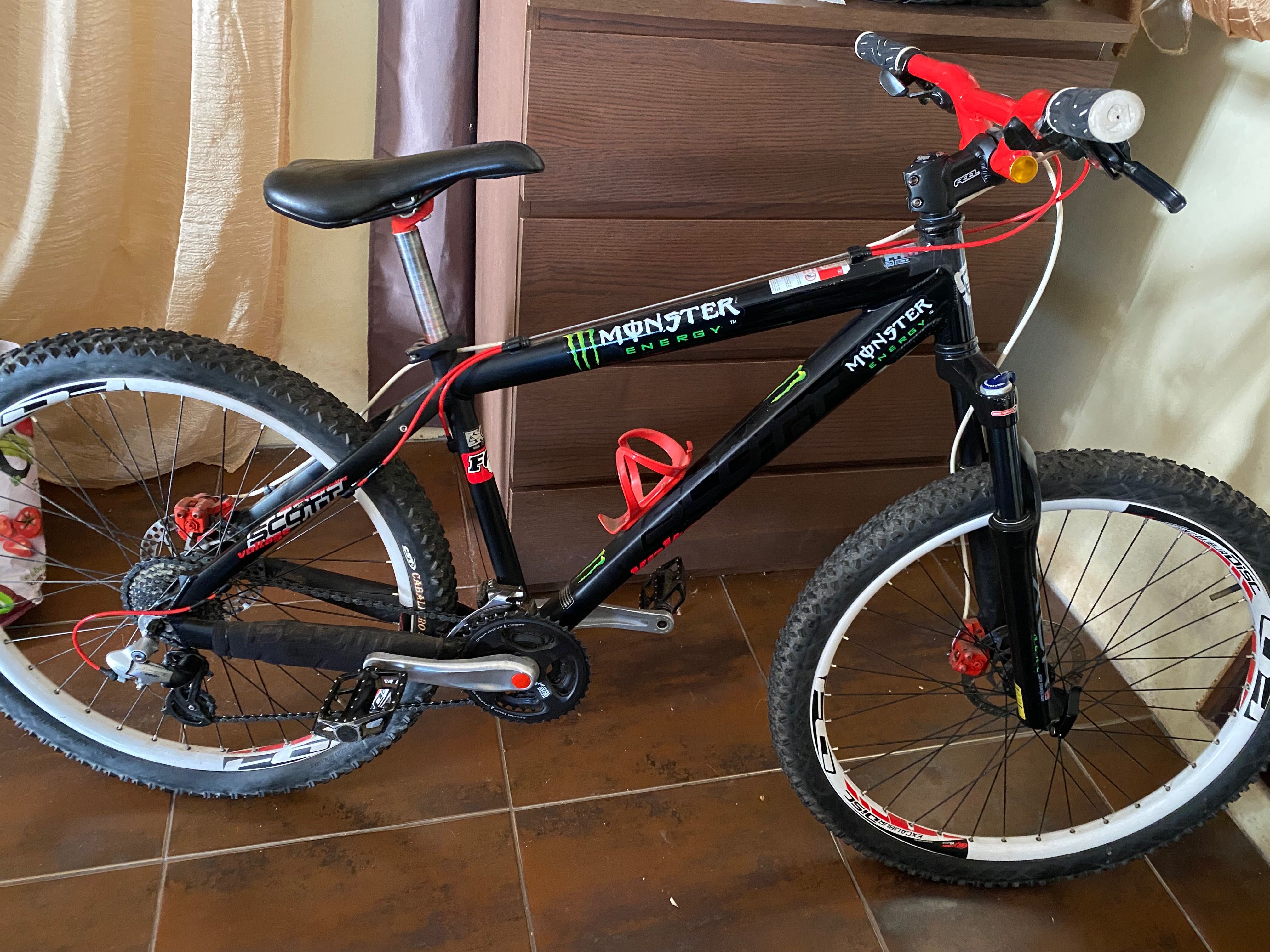 Scott voltage yz