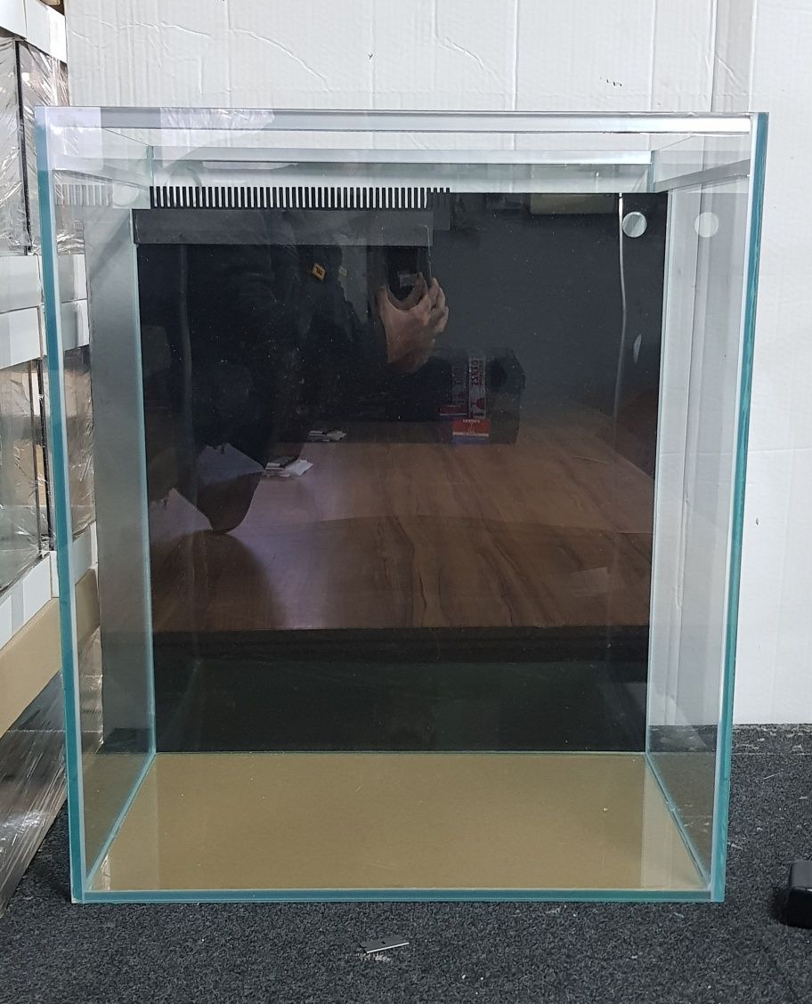 Akwarium z panelem filtracyjnym 60x60x60