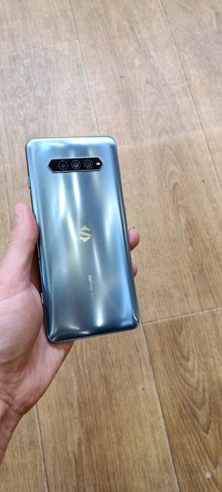 Продам телефон Black Shark 4 12/256