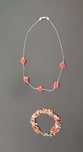 Bijuteria ( conjunto de colar e pulseira)
