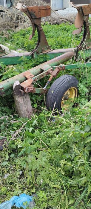Плуг оборотний Джон Дір 4600, причепний, 6 корп. JOHN DEERE 4600, 1995