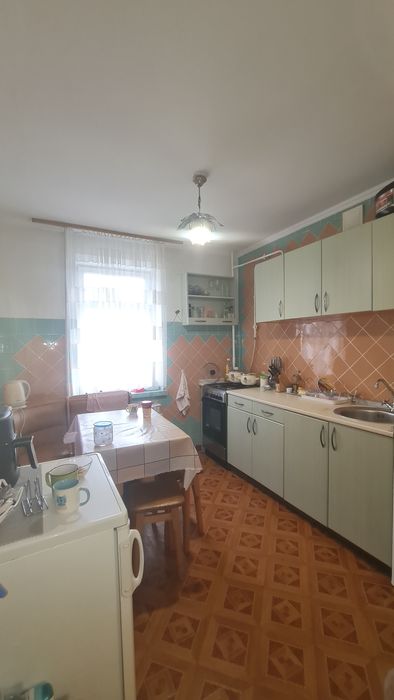 Продається 3-х кімнатна квартира в районіі Гастелло