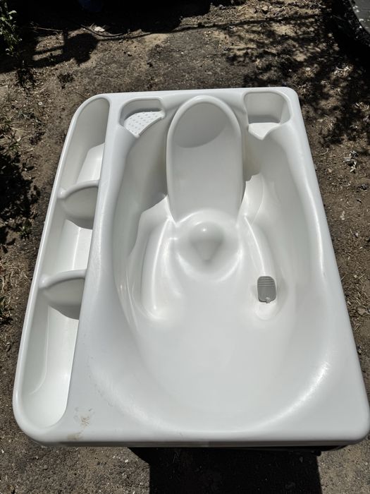 Пеленатор детский, пеленальный столик с ванночкой