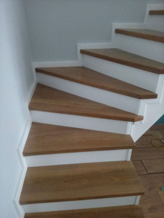 SCHODY NA BETON STOPNIE NA BETONIE drewniane producent montaż