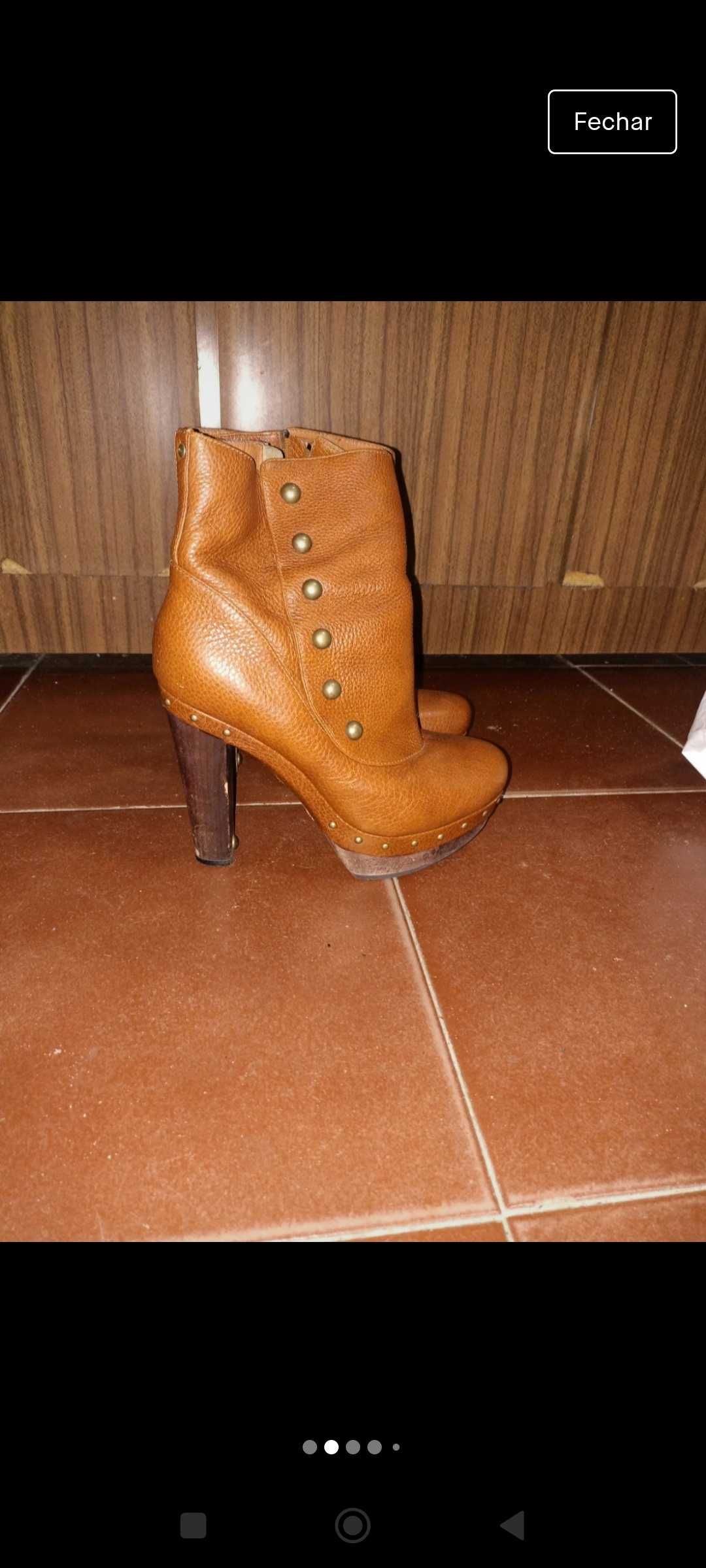 Bota UGG semi novas