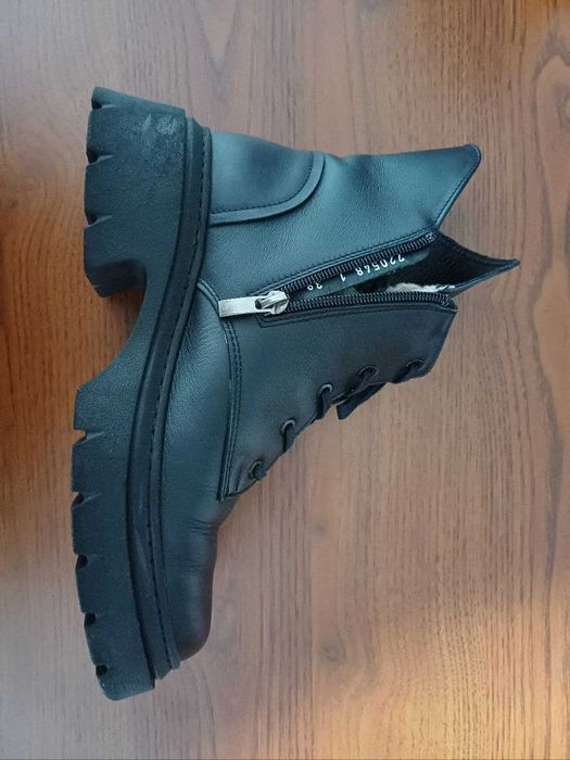 Шкіряні жіночі черевики