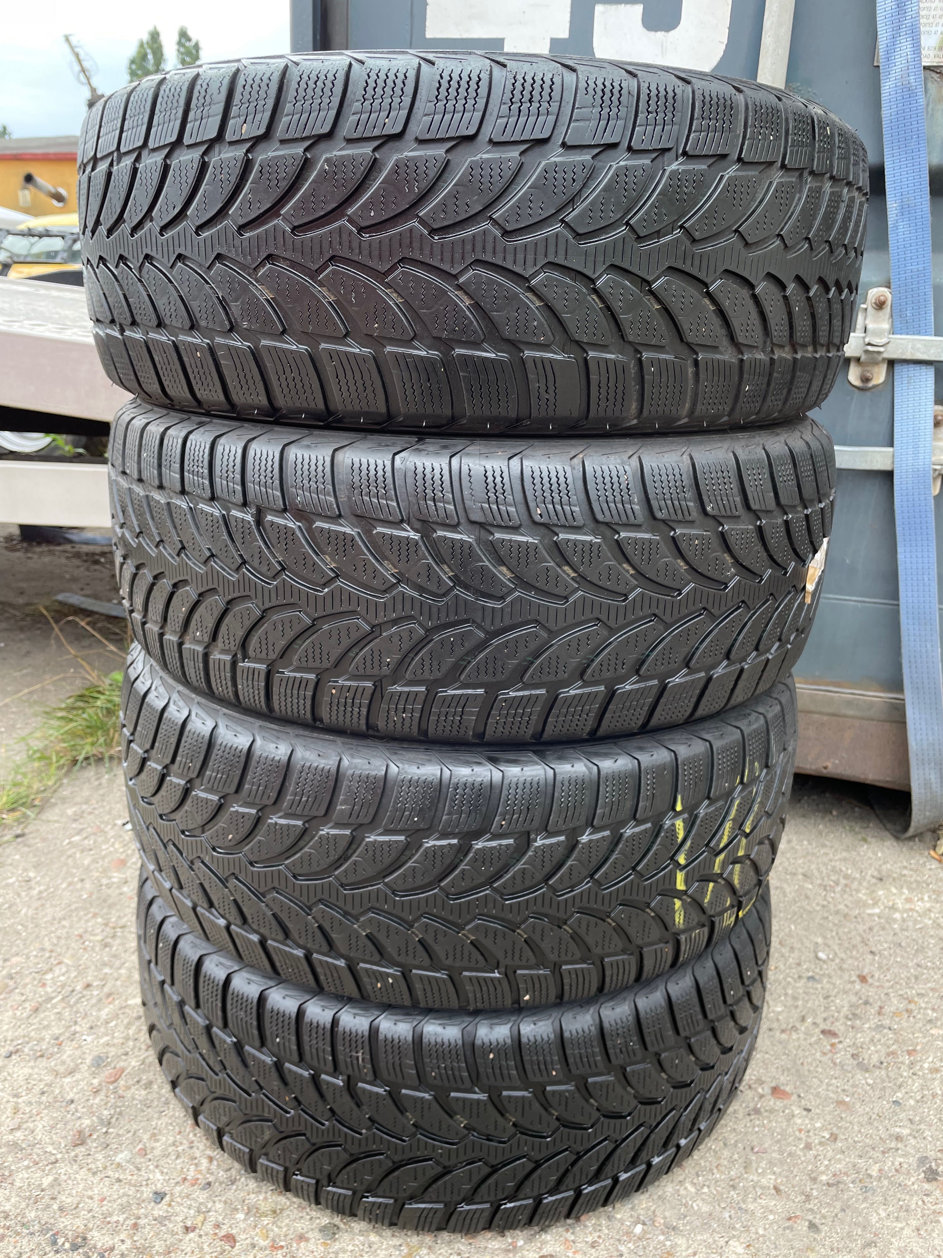 Opony 235/60r17 Bridgestone Blizzak LM-32 AO - 4 sztuki zimowe