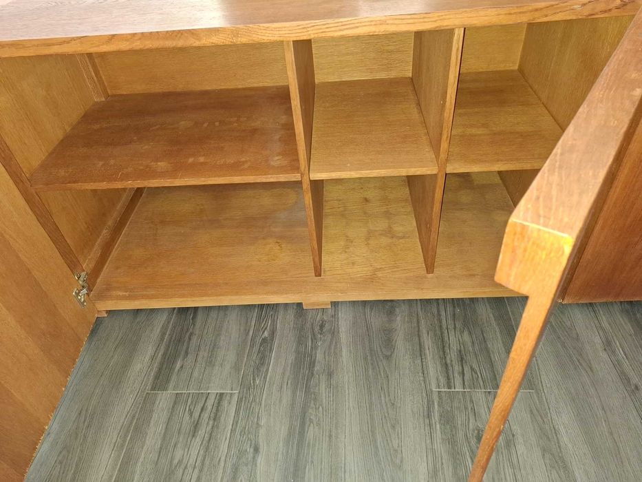 Mobiliário Sala (Aparador+Mesa de Apoio+Sofá+Cadeiras)