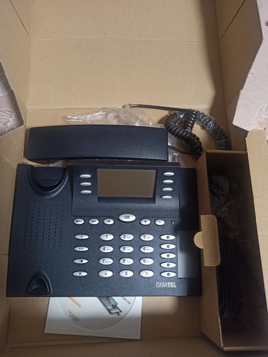 ISDN телефон CS410