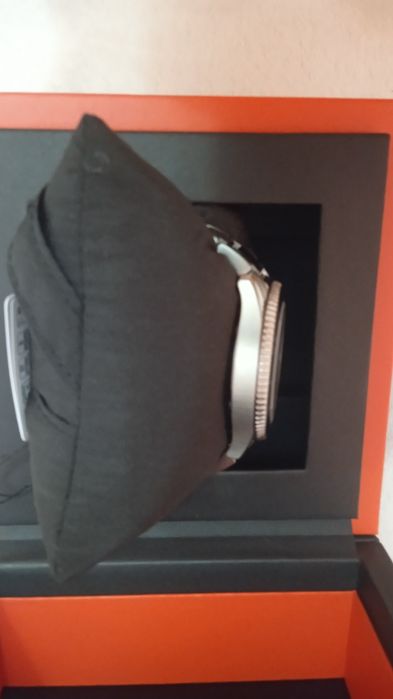 Tissot часи наручні. Швейцарія.