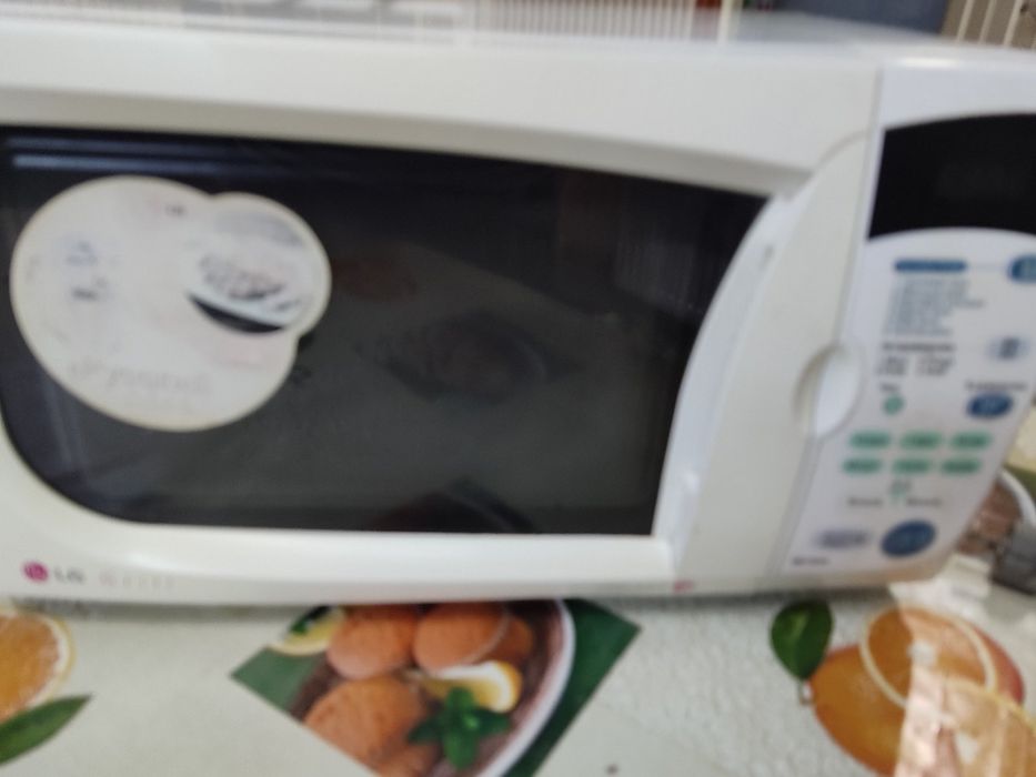 Продам мікрохвильова піч