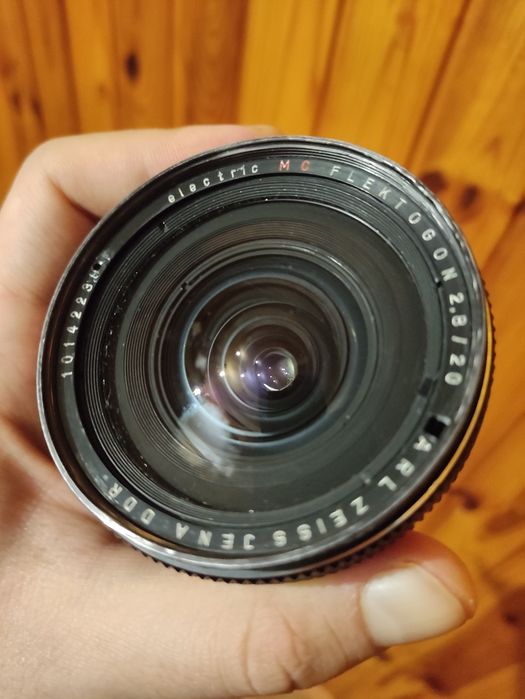 Carl Zeiss Jena Flektogon 20mm f/ 2.8 Red MC