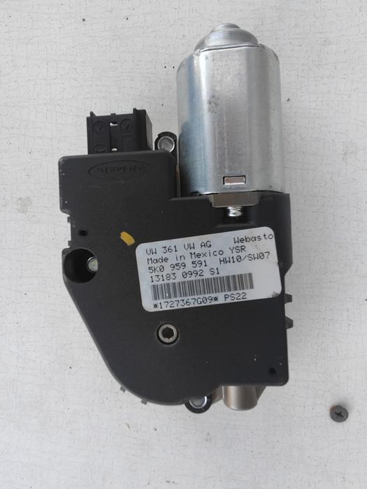 Моторчик Люка Jetta mk6 5K0959591A