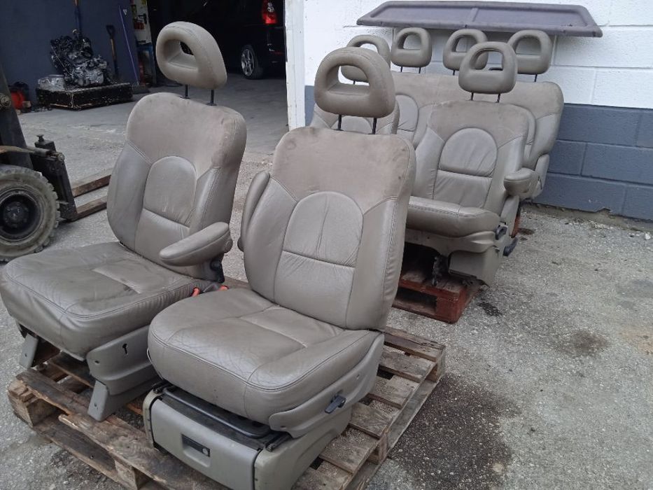 Bancos Chrysler Voyager