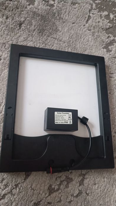 Сонячна панель маленька