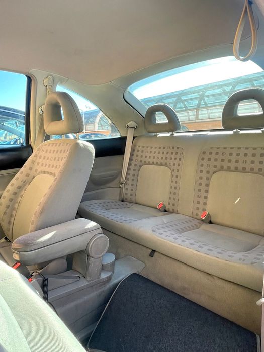 VW New beetle 1.6 2000, em bom estado