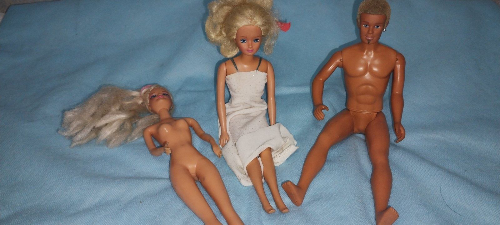 2 ляльки Барбі і Кен