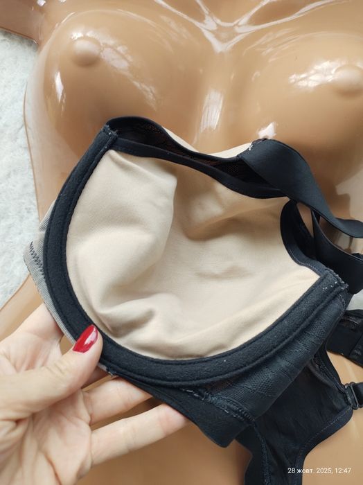 Бюстгальтер Triumph 85 D