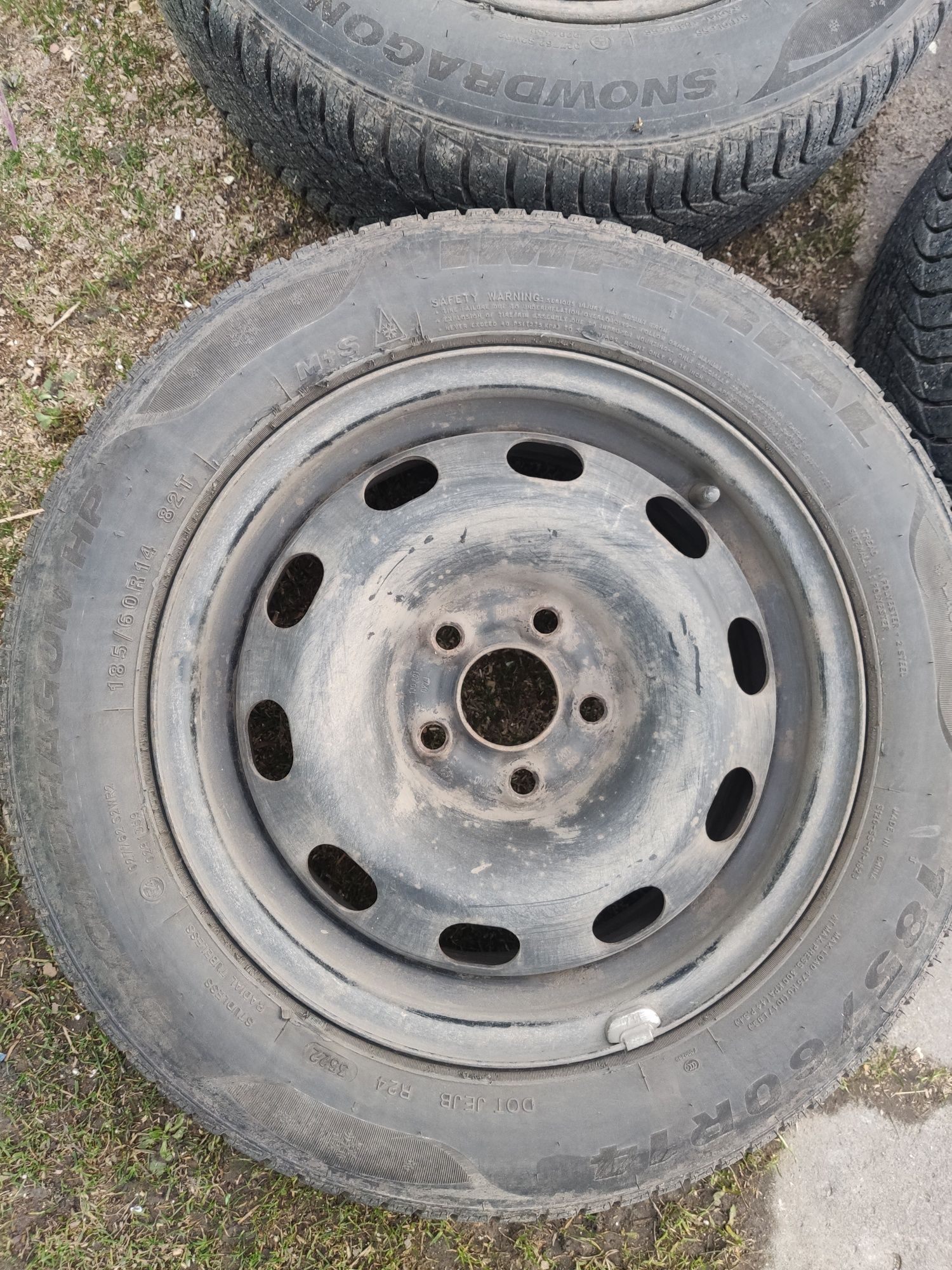 185/60/14 r14 2022 rok 5x100 Zima