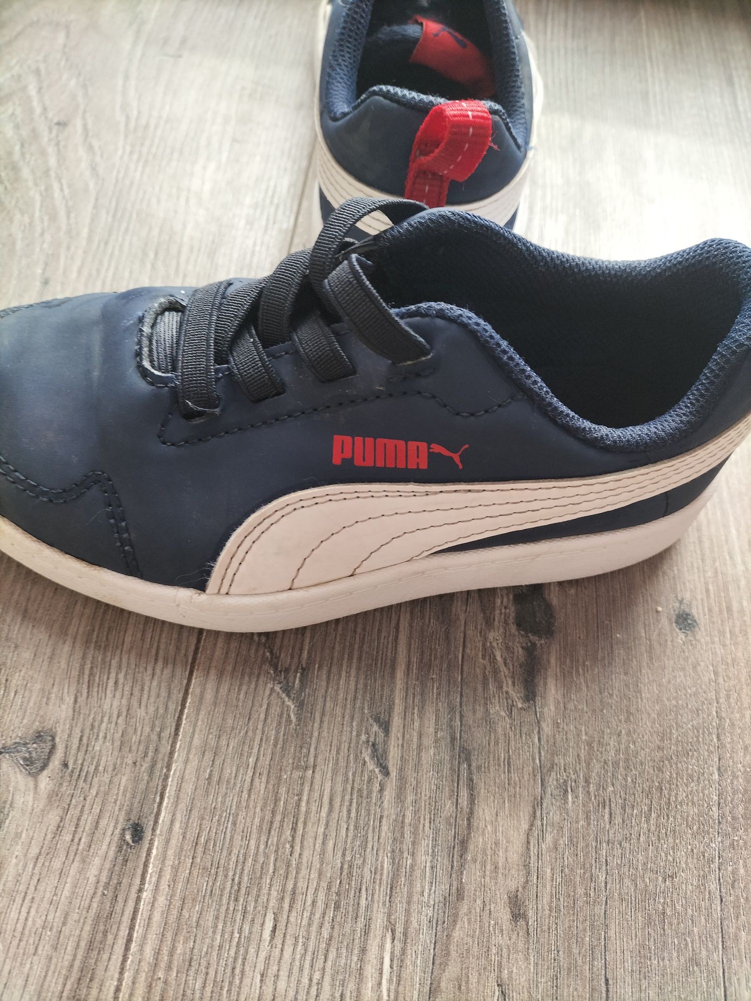 Sprzedam adidasy chłopięce w roz.29,granatowe firmy Puma
