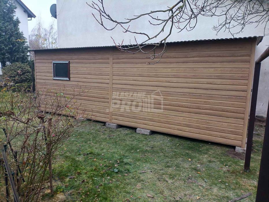 Garaż blaszany 4x7m  okno  drewnopodobny - dach spad w bok GP519
