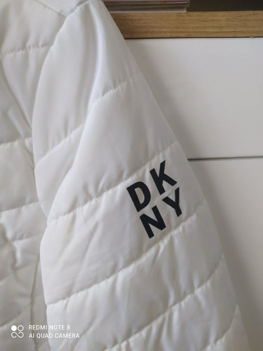 Жіноча куртка DKNY