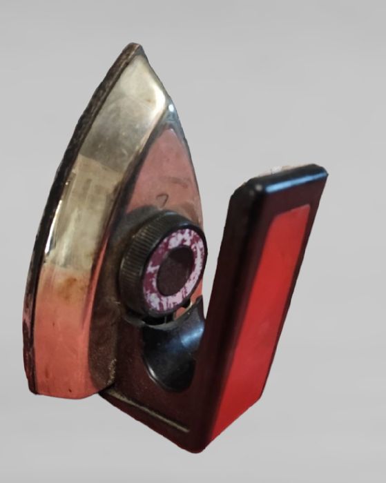 Утюг мини, дорожный, качественный, советский. Рабочий.