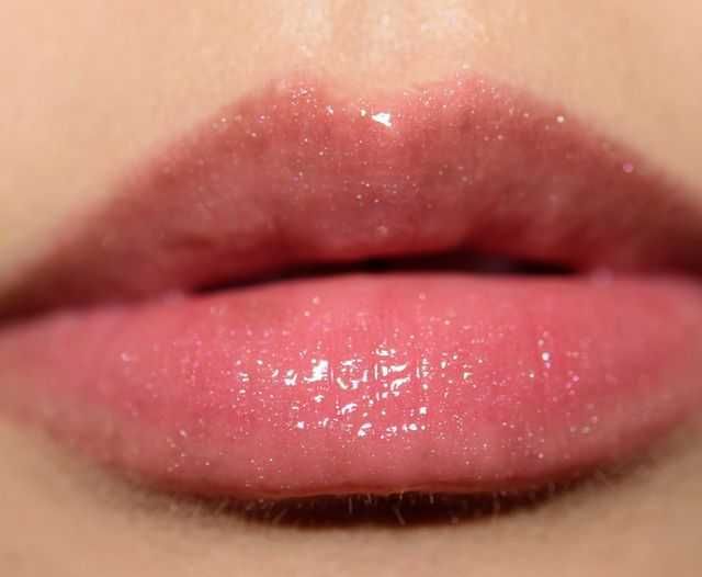 Fenty Beauty Gloss Bomb - блиск для губ. Оригінал. США