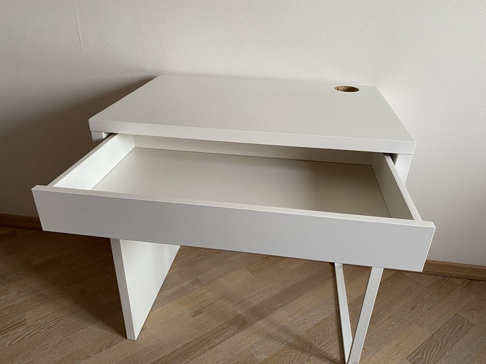 Письмовий стіл IKEA MICKE 302.130.76