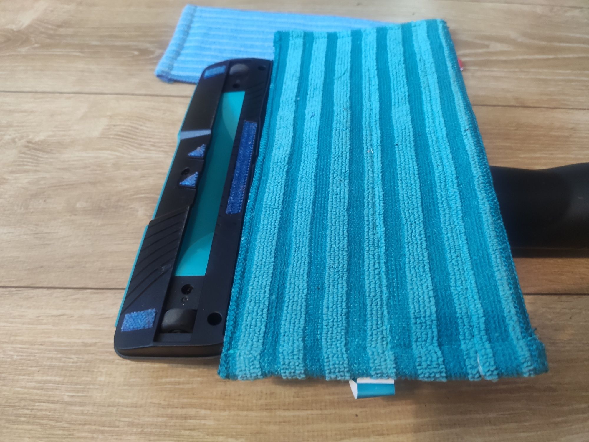 Philips -- nasadka szczotka mopujaca -- vacuum & mop