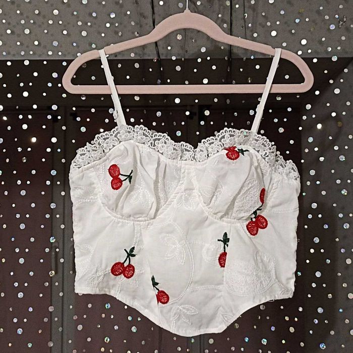 Корсетний топ з вишеньками SHEIN