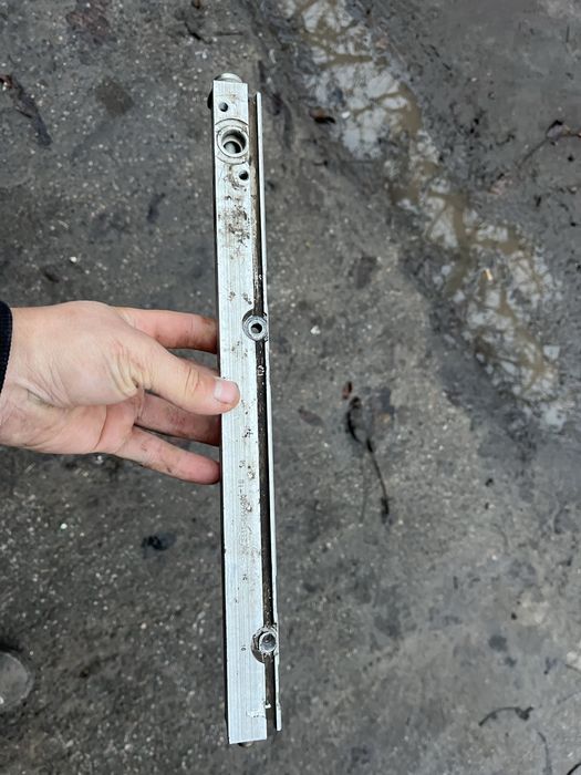 Топливная рампа ваз 2110 голая
