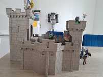 Playmobil zamek rycerski duży + 5 figurek, skrzynia i koń