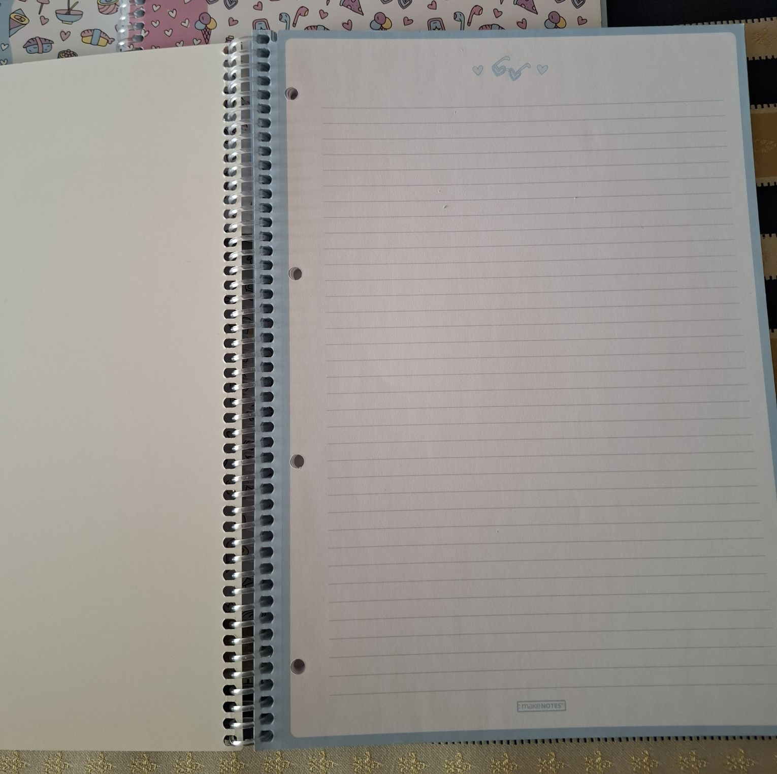 Lote de três cadernos A4, Make Notes