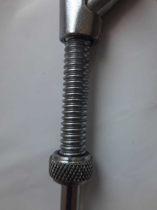 Ключ універсальний трубний розмірами від 10 до 36 мм