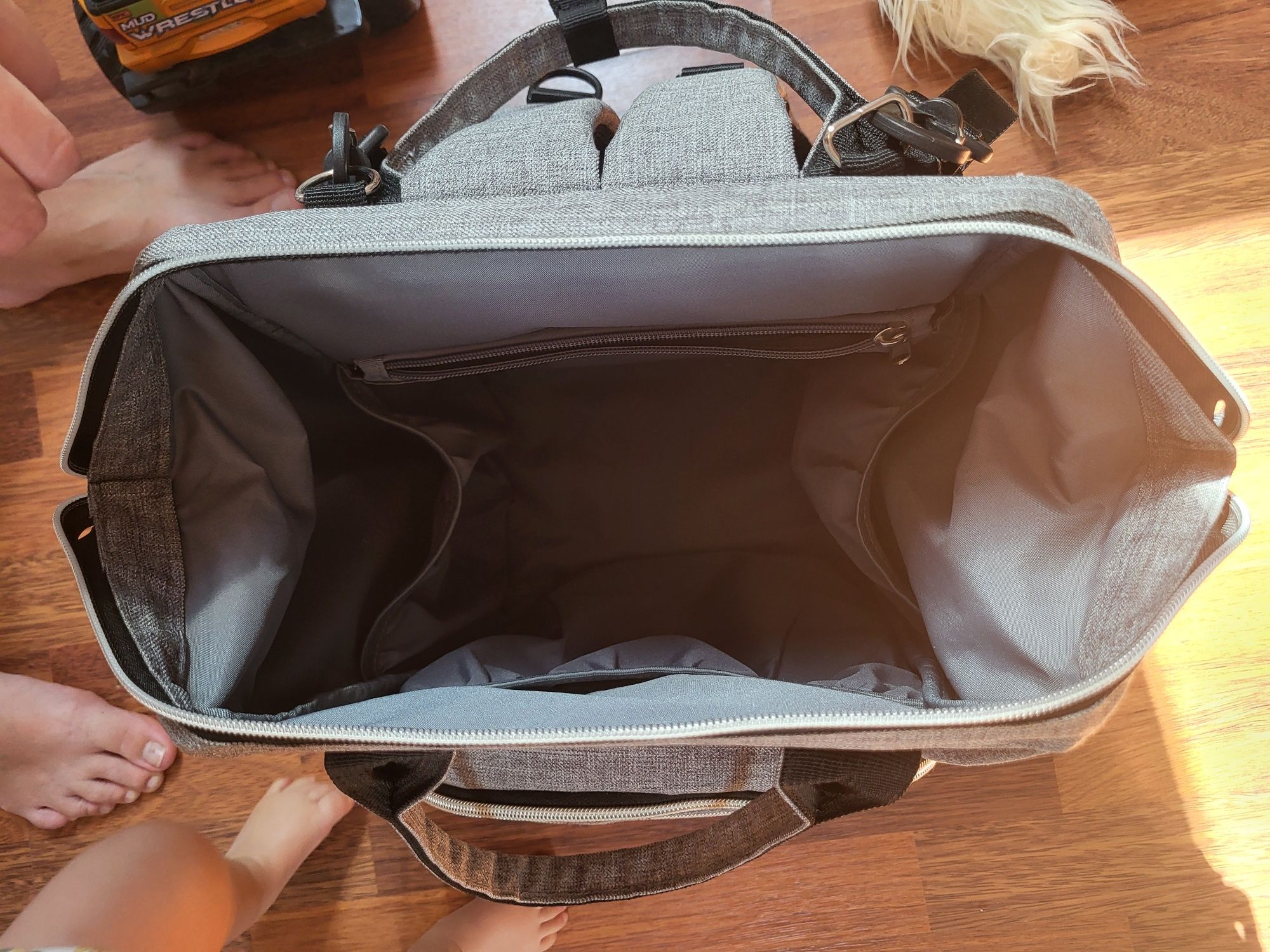 useful backpack Tineo for baby things