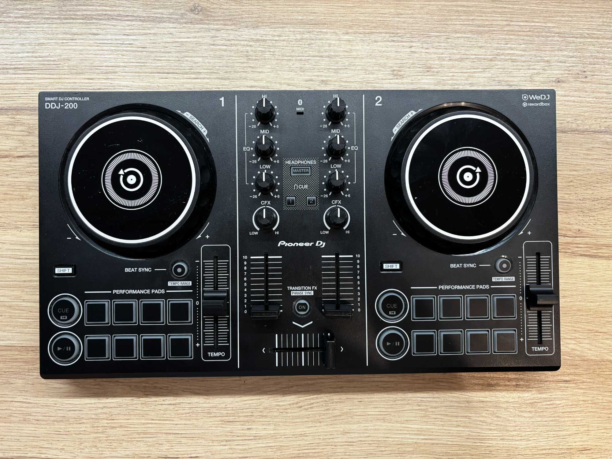 Kontroler Pioneer DDJ 200