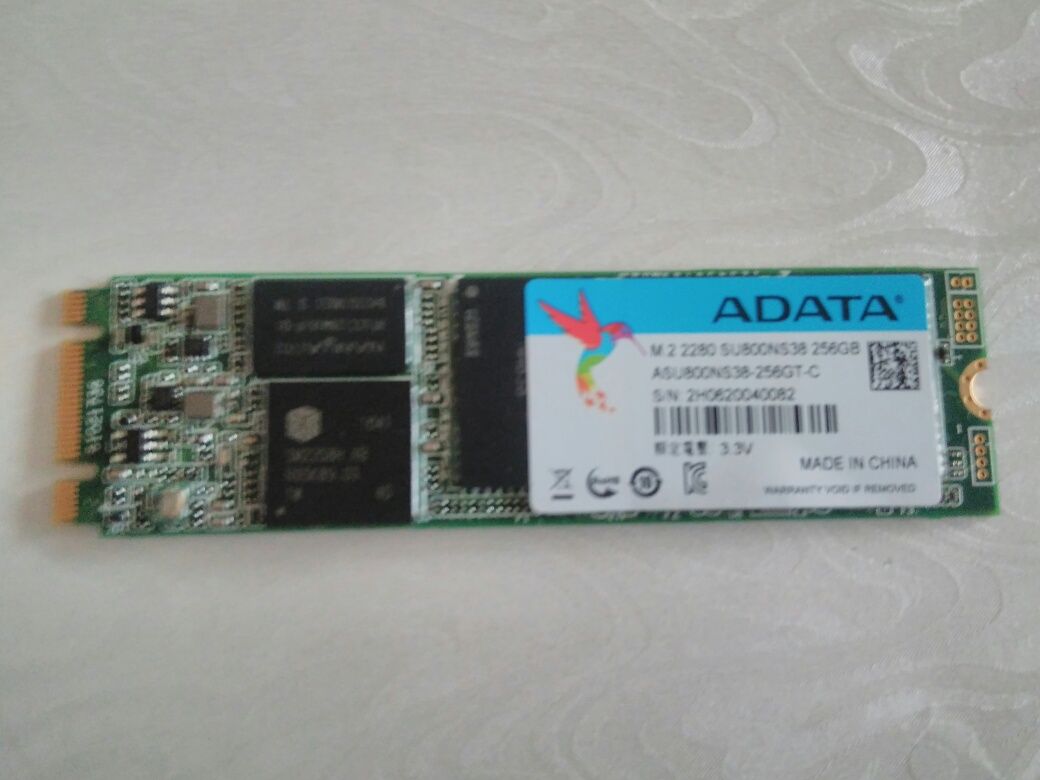 Dysk SSD 256 GB Adata SU800 M.2. + obudowa  USB 3.0