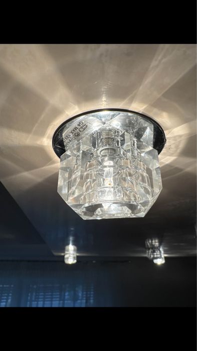 Oświetlenie krysztal