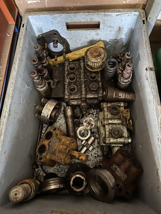 Zestaw naprawczy czesci podnosnik bumar p182 p183 p184