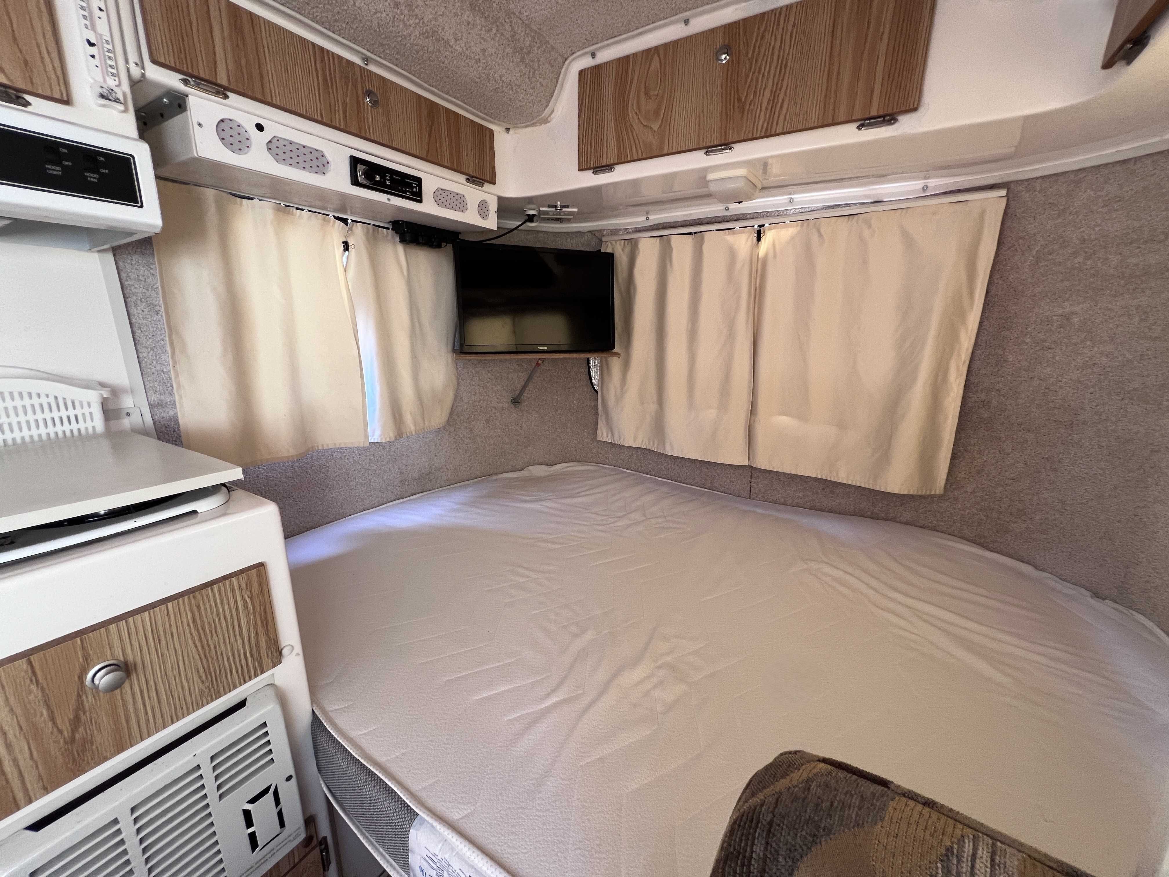 автодом Casita Spirit Deluxe 17ft склопластик
