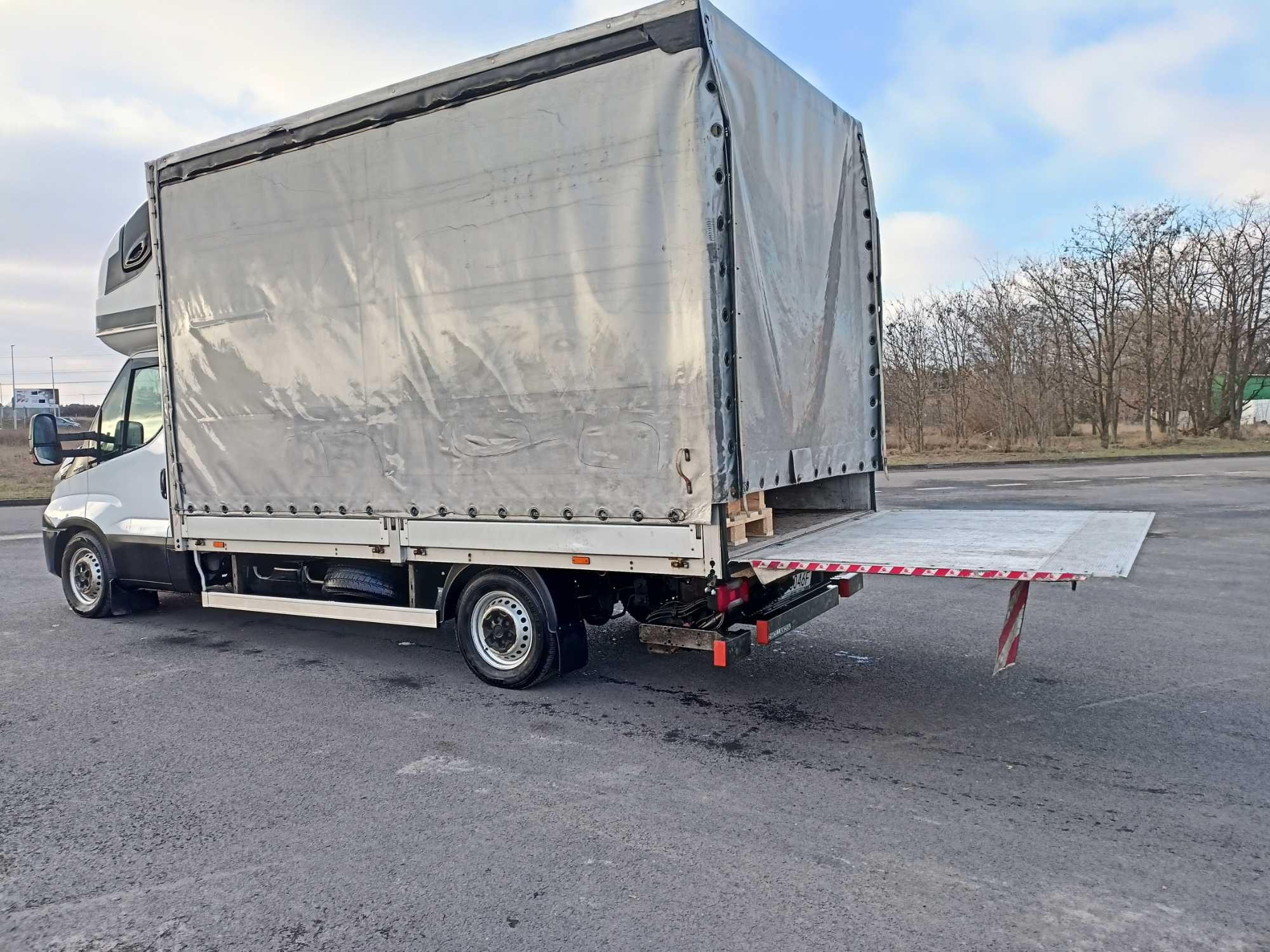 Wynajem bus plandeka Wypożyczenie plandeki Winda Wynajem busa z Windą