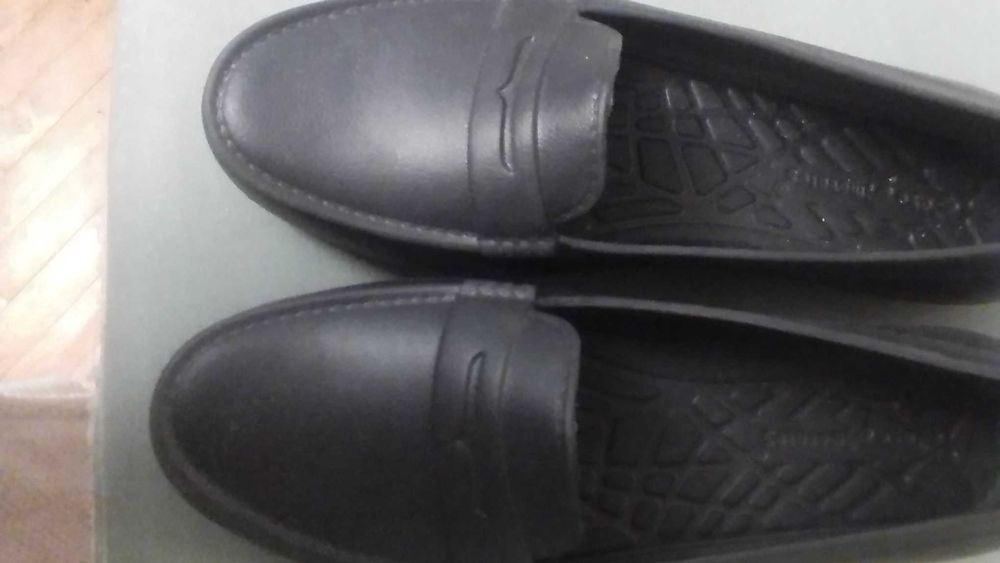 Продам туфли женские из ПВХ